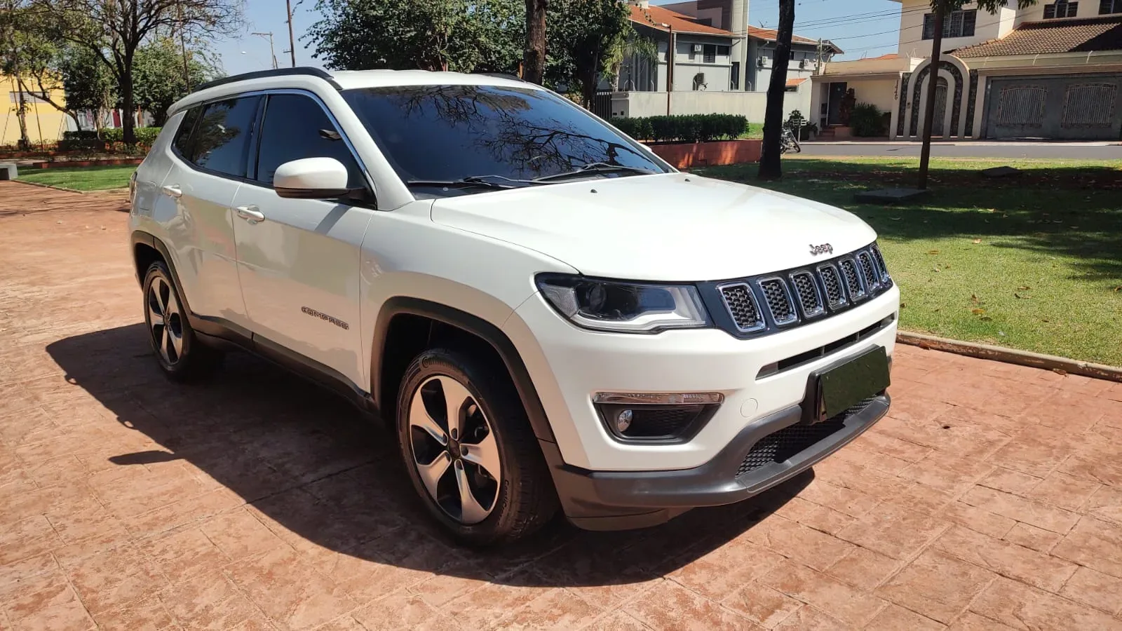 Jeep COMPASS LONGITUDE 2.0 4x2 Flex 16V Aut.