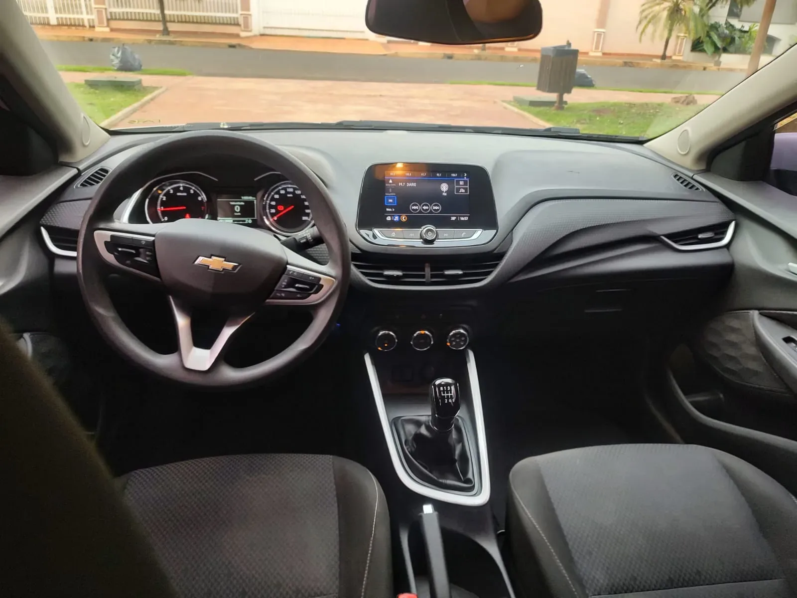 Chevrolet ONIX HATCH LT 1.0 12V Flex 5p Mec. ONIX HATCH LT 1.0 12V Flex 5p Mec. 2020 — foto 9