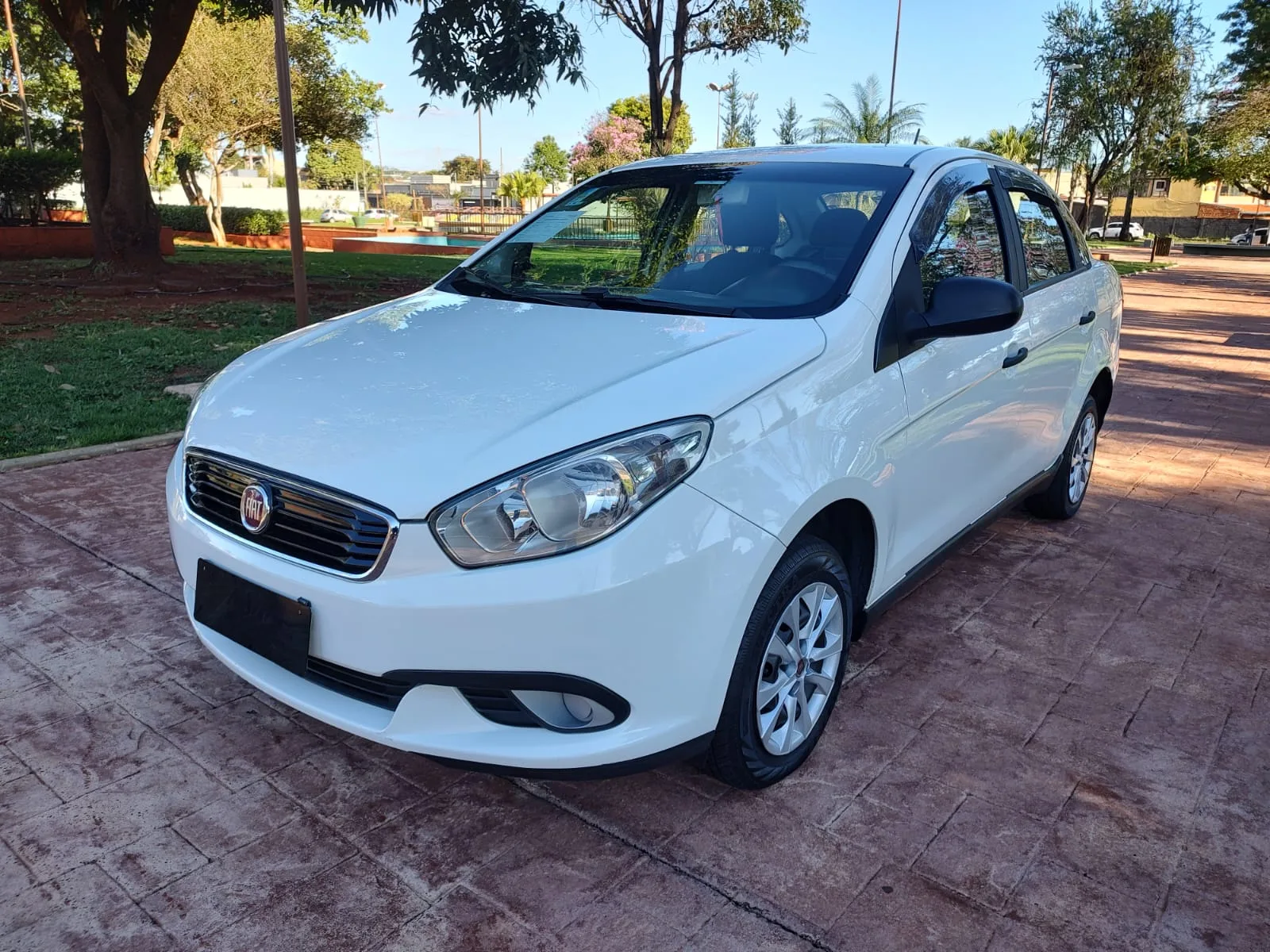 Fiat Grand Siena ATTRACTIVE 1.0 Flex 8V 4p Grand Siena ATTRACTIVE 1.0 Flex 8V 4p 2018 — foto 3